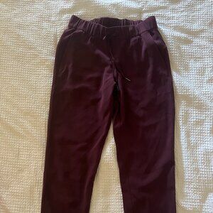 Lululemon On the Fly Jogger